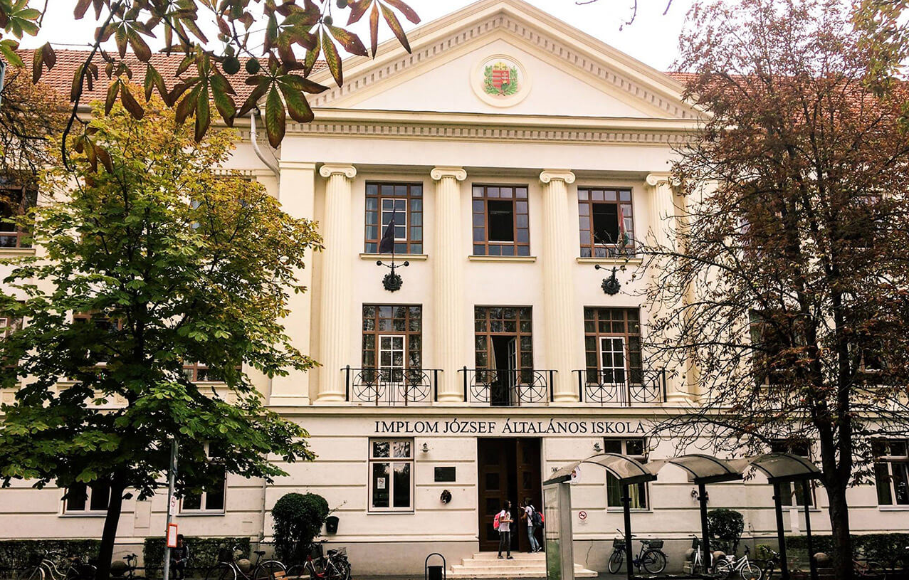 Névtelen